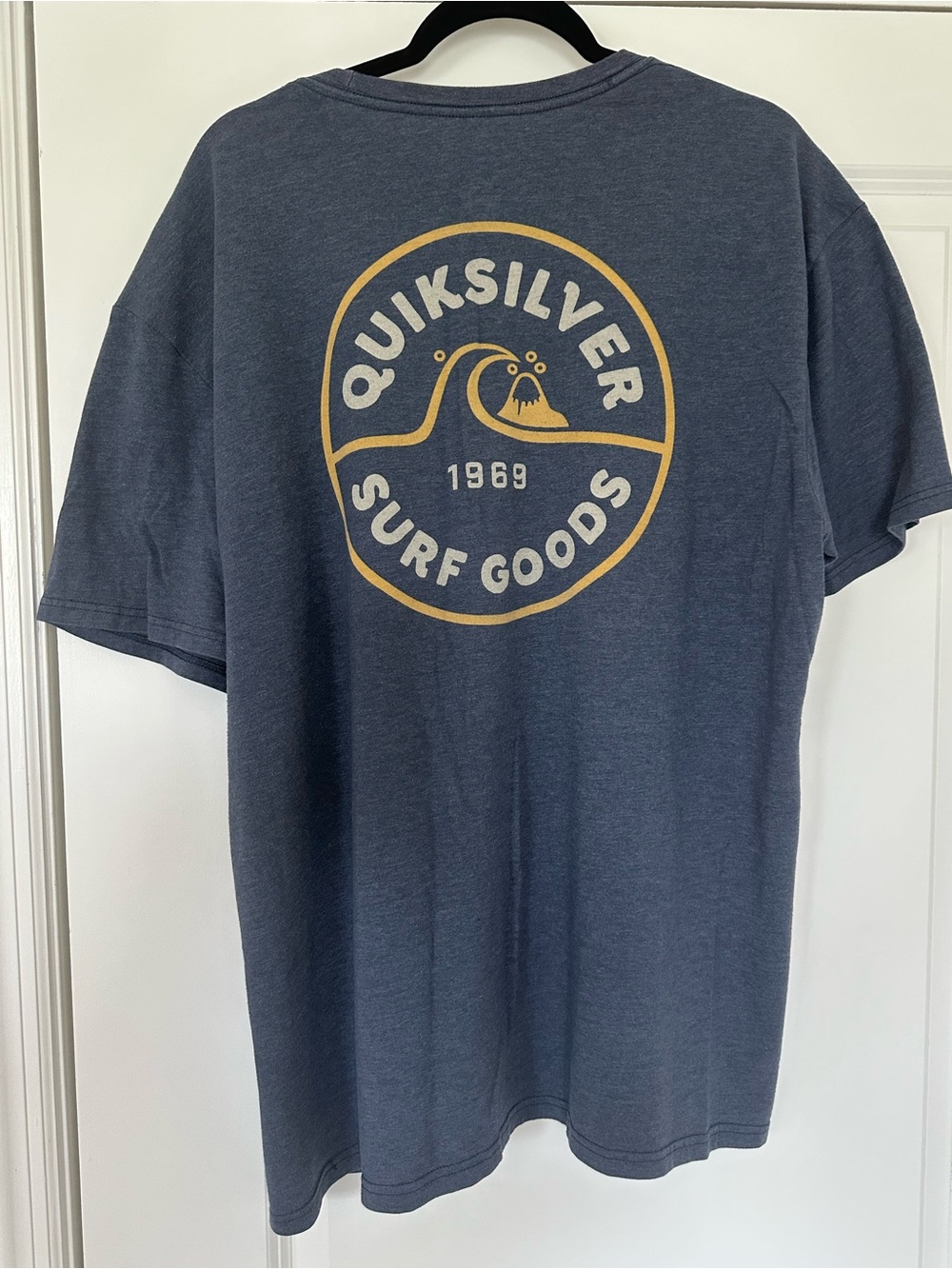 Quiksilver Men's Heather Navy Short-Sleeve Logo Tee - Picture 2 of 3